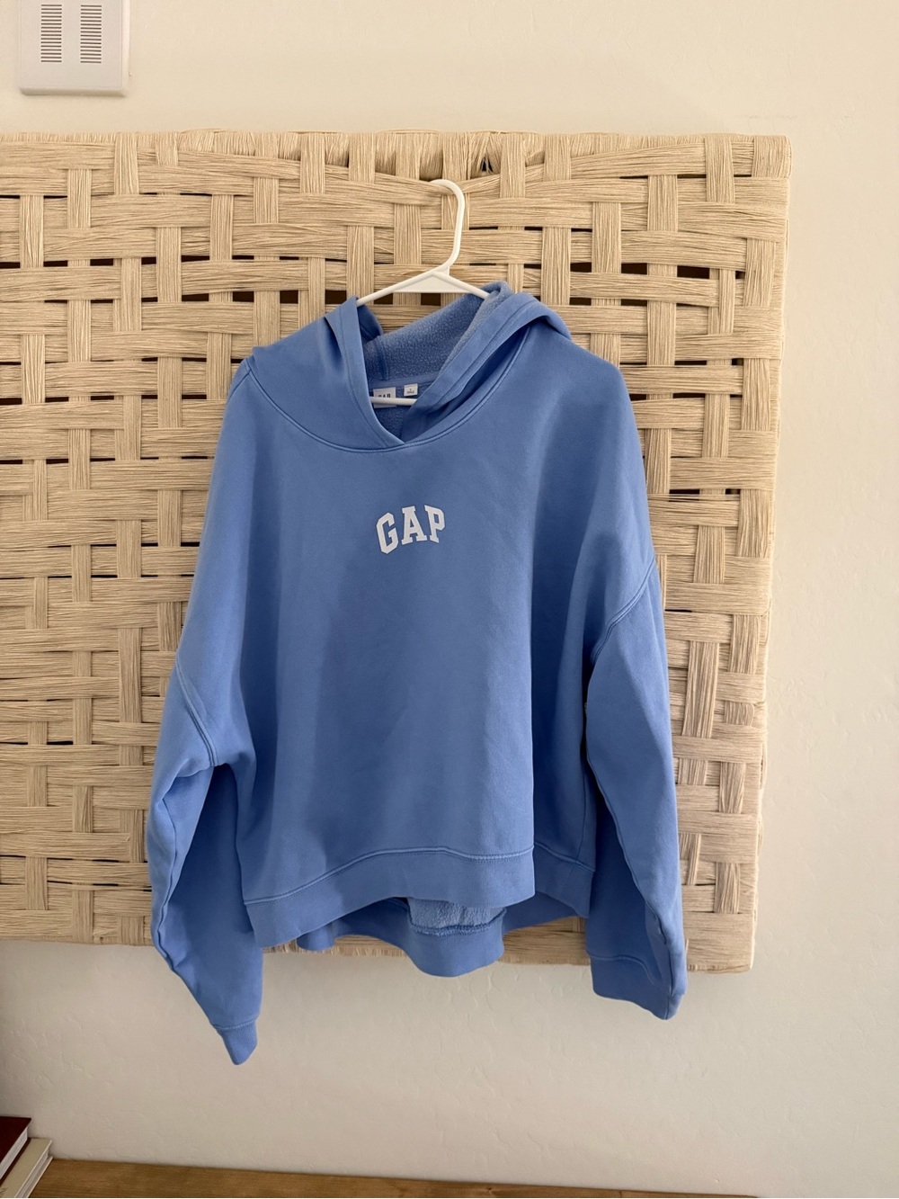 GAP Women’s Baby Blue Hooded Sweatshirt NWT